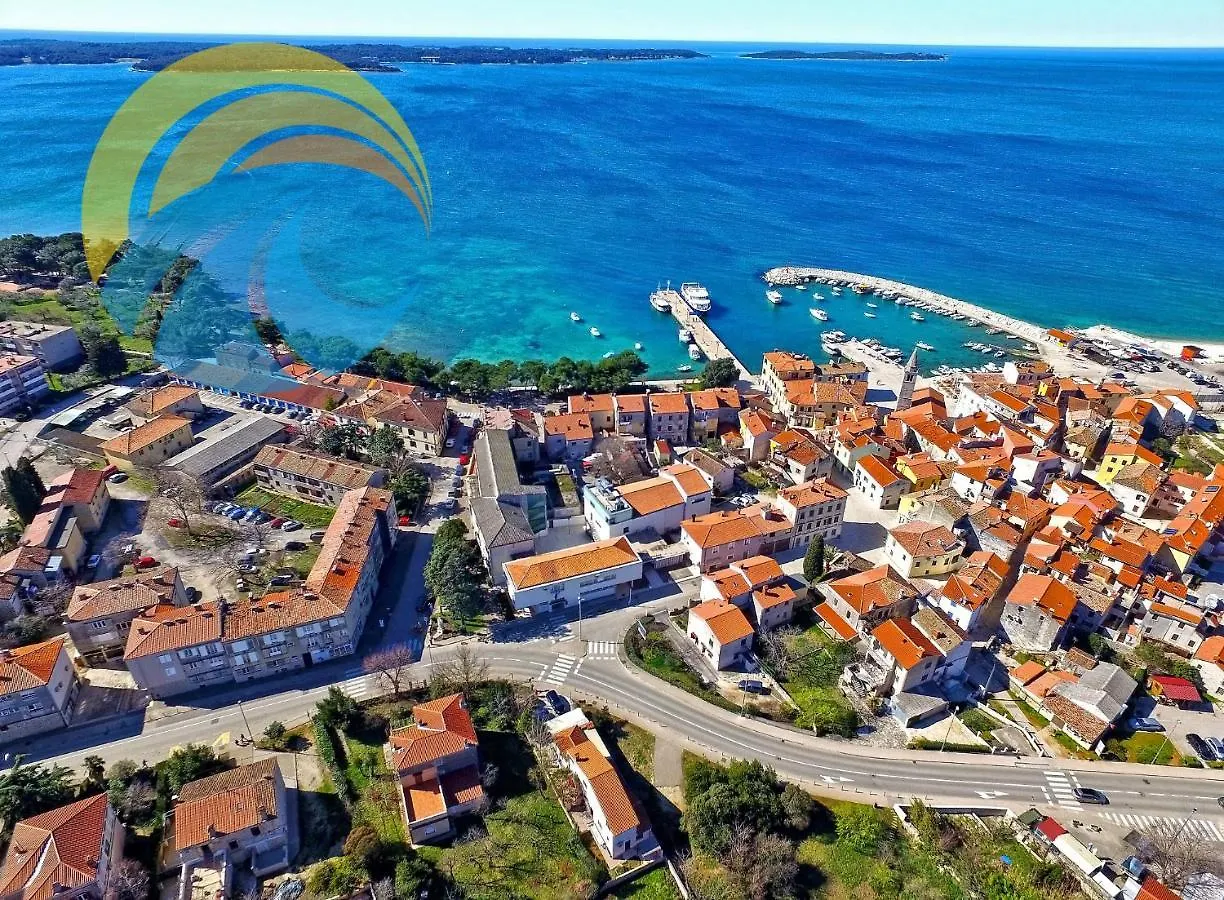 Apartments & Rooms 2116 Fazana 0*,  Croatia