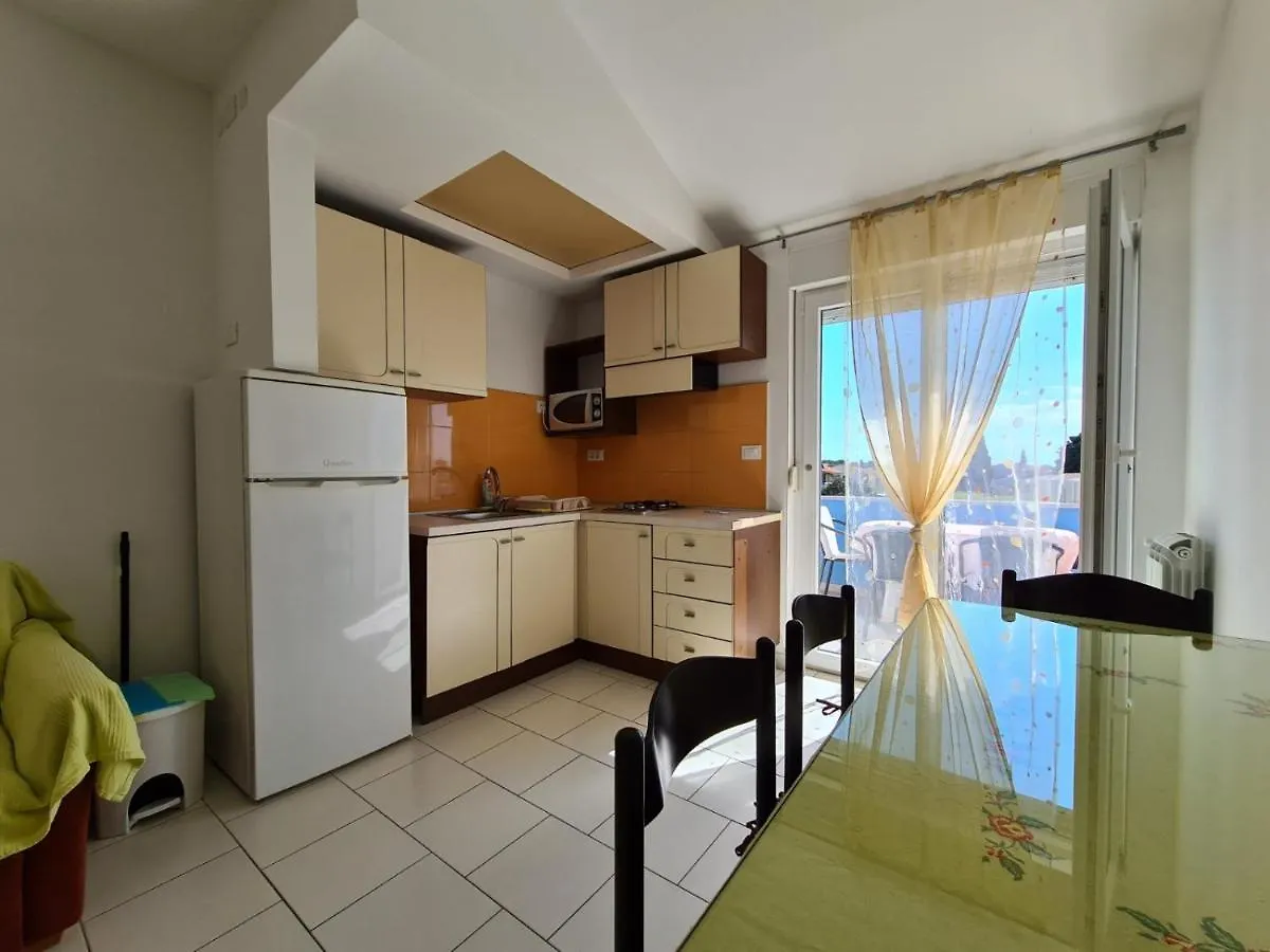 Apartments & Rooms 2116 Fazana