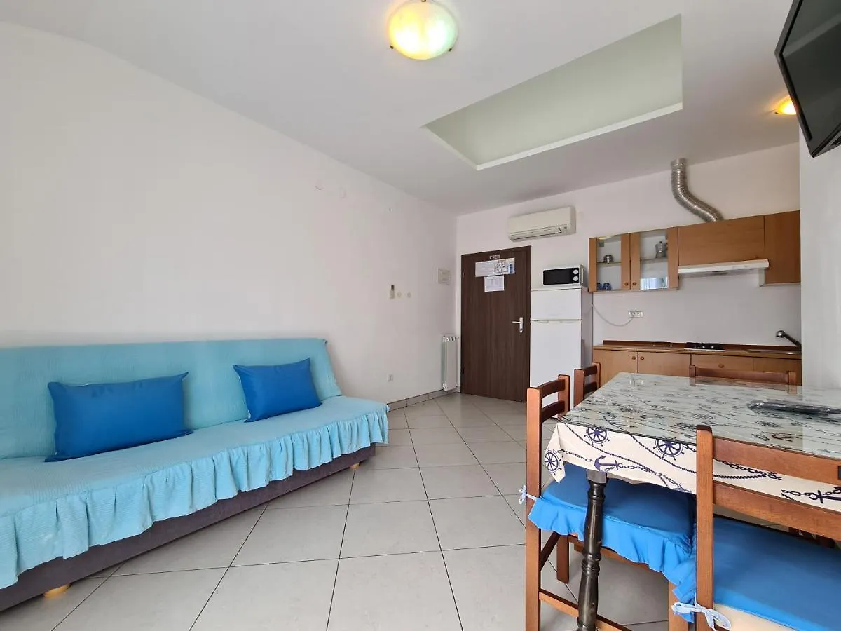 Apartments & Rooms 2116 Fazana