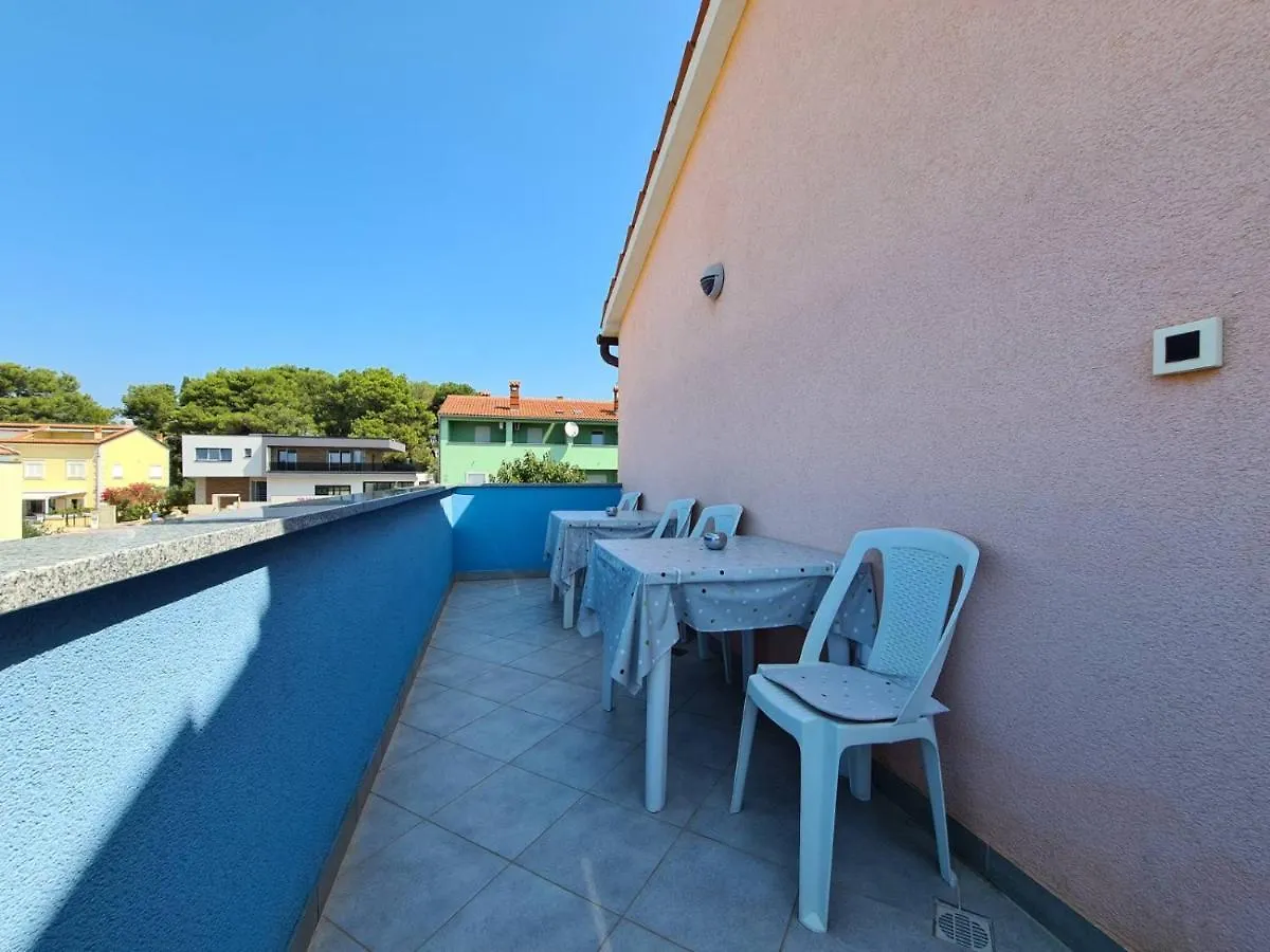 Apartments & Rooms 2116 Fazana